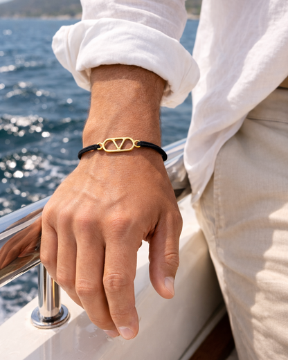 'V' Bracelet